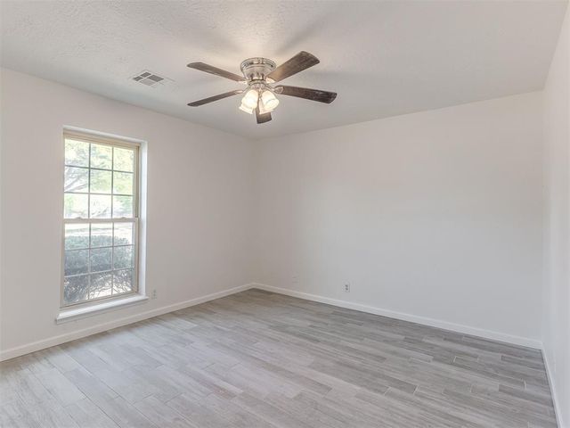 716 Landsdowne Drive, Norman, OK 73072