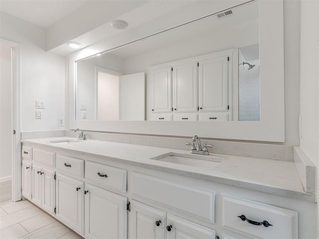 716 Landsdowne Drive, Norman, OK 73072