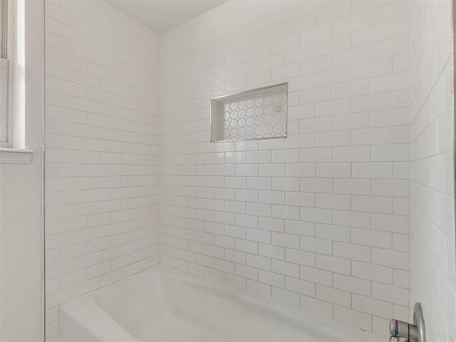 716 Landsdowne Drive, Norman, OK 73072