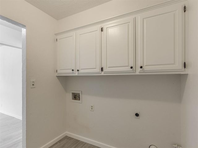 716 Landsdowne Drive, Norman, OK 73072