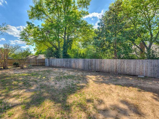 716 Landsdowne Drive, Norman, OK 73072