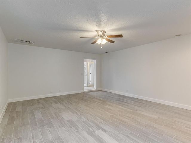 716 Landsdowne Drive, Norman, OK 73072