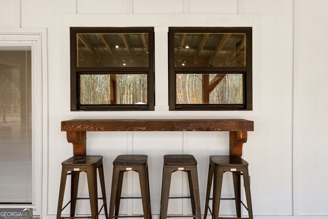 784 Center Of The World Road, Canon, GA 30520