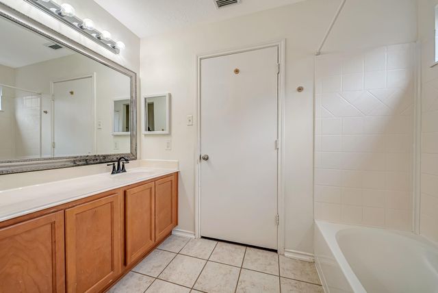33127 Cottonwood Bend, Magnolia, TX 77354