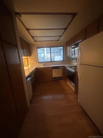 4055 Crystal Dawn Lane 201, San Diego, CA 92122