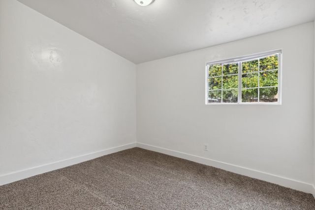 320 N Effie Street, Fresno, CA 93701