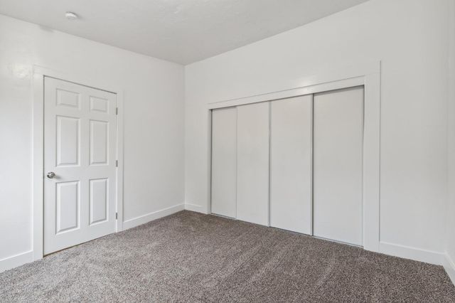 320 N Effie Street, Fresno, CA 93701