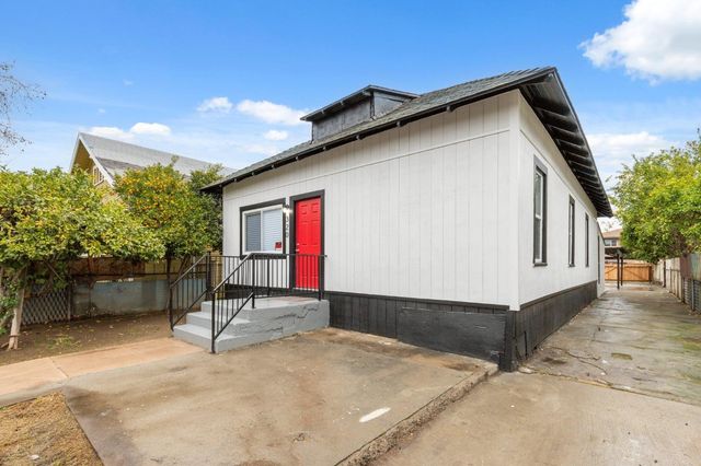 320 N Effie Street, Fresno, CA 93701