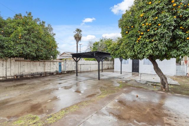 320 N Effie Street, Fresno, CA 93701