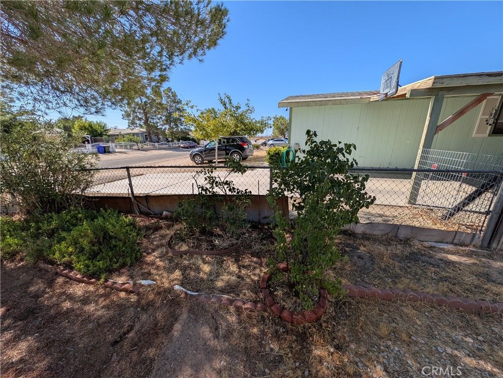 Image 10 of property listing at 19012 Panther Avenue, Adelanto, CA 92301