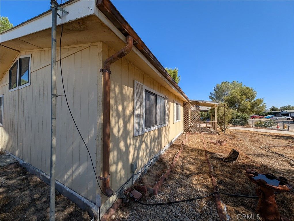 Image 13 of property listing at 19012 Panther Avenue, Adelanto, CA 92301