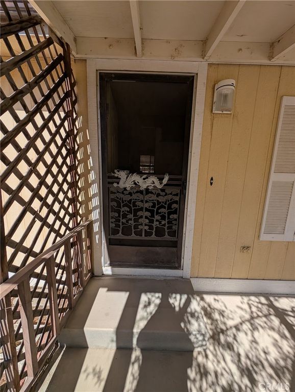 Image 7 of property listing at 19012 Panther Avenue, Adelanto, CA 92301
