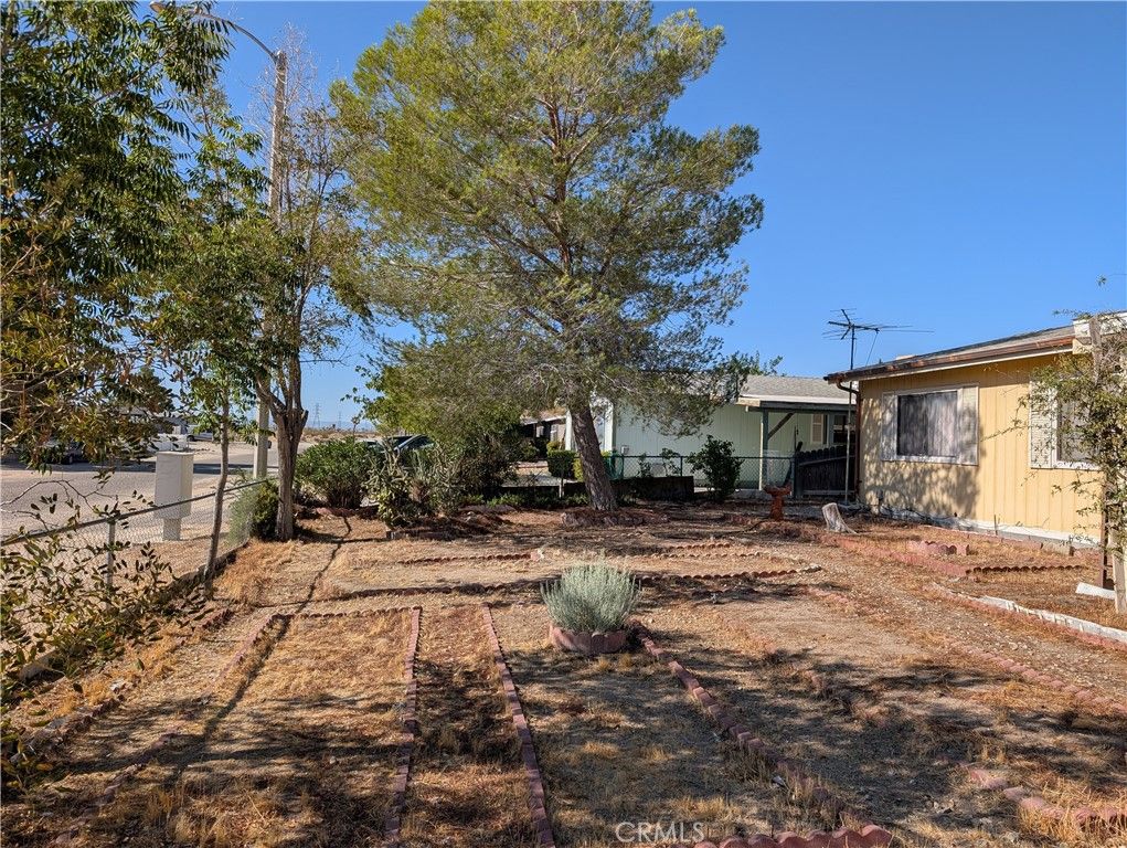 Image 9 of property listing at 19012 Panther Avenue, Adelanto, CA 92301