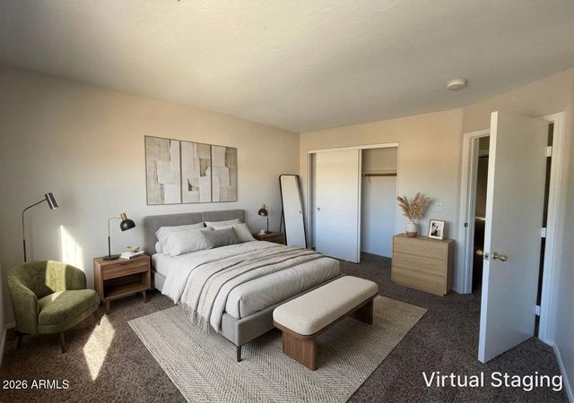 10925 W Kaler Drive, Glendale, AZ 85307