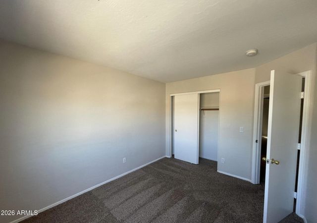 10925 W Kaler Drive, Glendale, AZ 85307