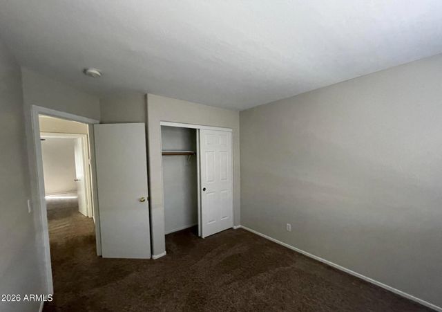 10925 W Kaler Drive, Glendale, AZ 85307