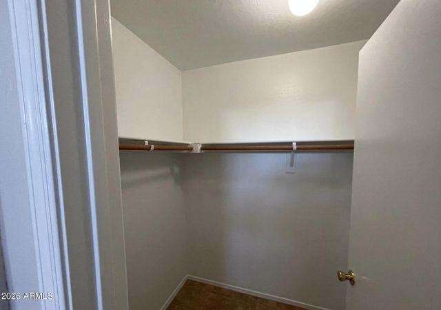 10925 W Kaler Drive, Glendale, AZ 85307