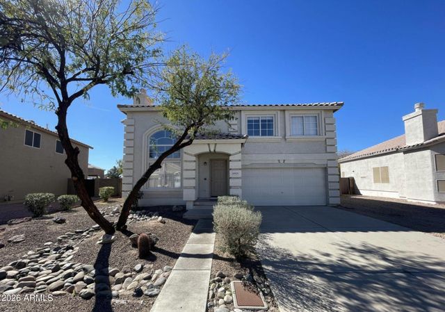 10925 W Kaler Drive, Glendale, AZ 85307