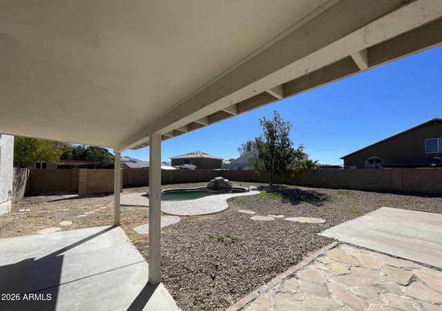 10925 W Kaler Drive, Glendale, AZ 85307