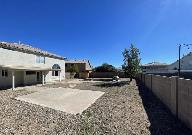 10925 W Kaler Drive, Glendale, AZ 85307