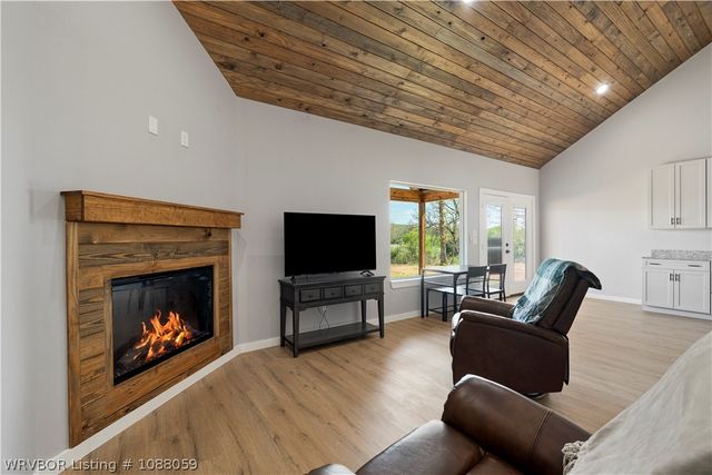 9724 Bethel Road, Hackett, AR 72937