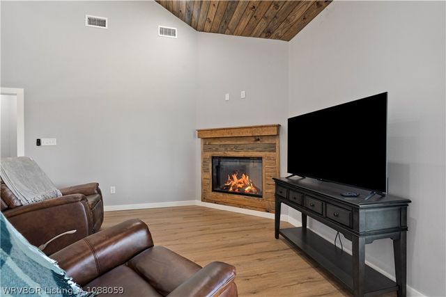 9724 Bethel Road, Hackett, AR 72937