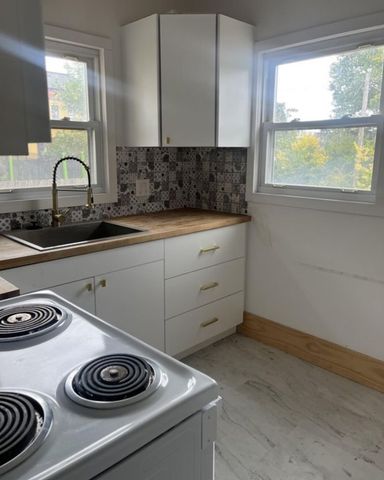 1080 7th Street, Marion, IA 52302