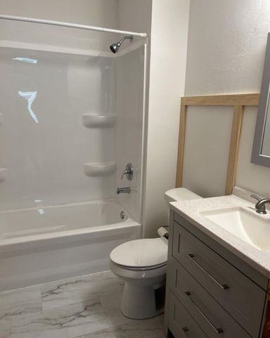 1080 7th Street, Marion, IA 52302