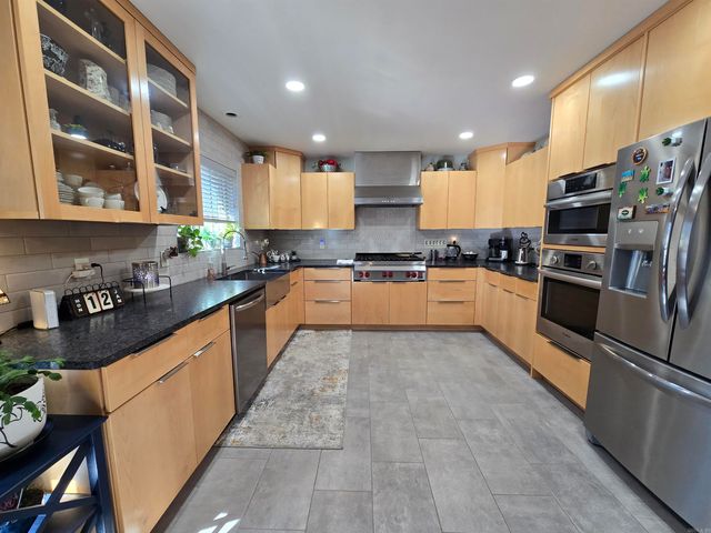 201 Coon Ridge Road, Lakeview, AR 72642