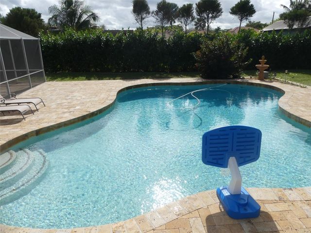 5221 Pinetree Road, Parkland, FL 33067