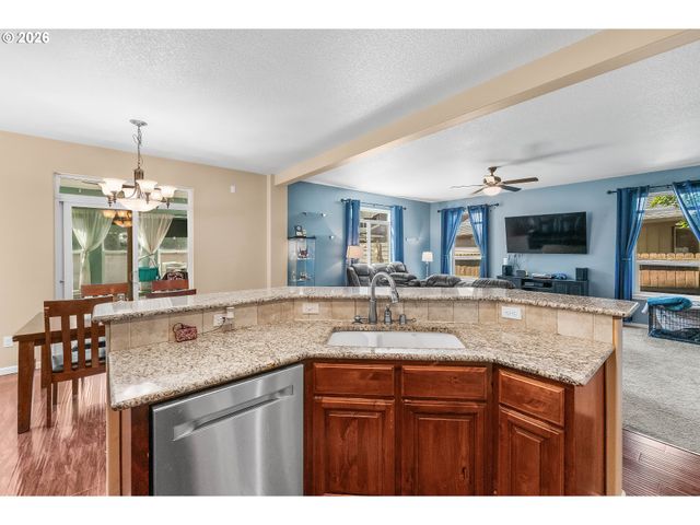 14307 Ne 102ND St, Vancouver, WA 98682