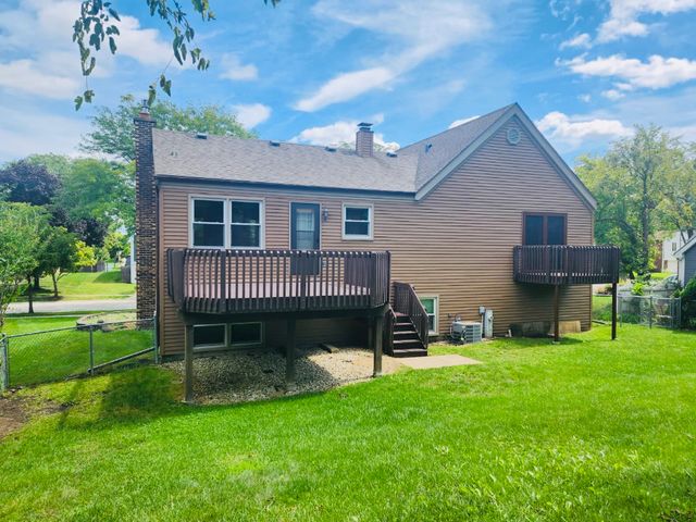 148 Longridge Drive, Bloomingdale, IL 60108
