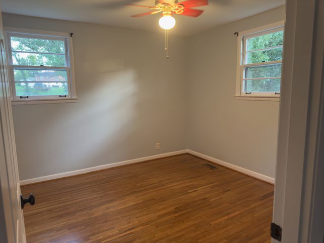 351 Dade Dr, Nashville, TN 37211