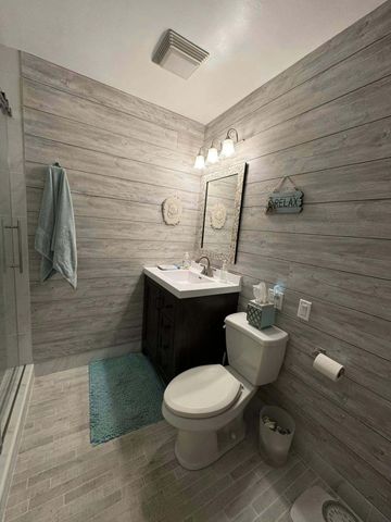 21 Bittersweet Lane, Ogden Dunes, IN 46368