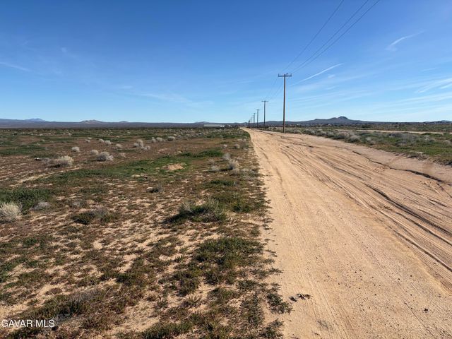 Mendiburu Road, California City, CA 93505