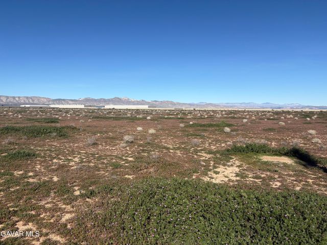 Mendiburu Road, California City, CA 93505