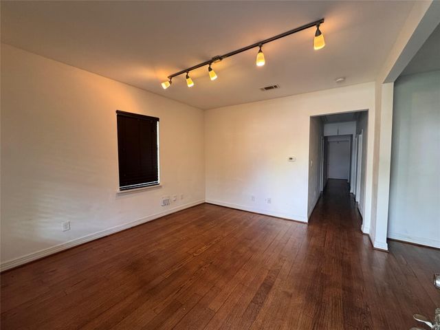 208 E 38th Street, Houston, TX 77018