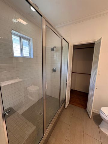 208 E 38th Street, Houston, TX 77018