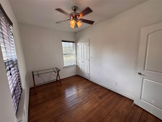 208 E 38th Street, Houston, TX 77018