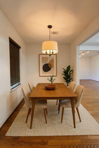 208 E 38th Street, Houston, TX 77018