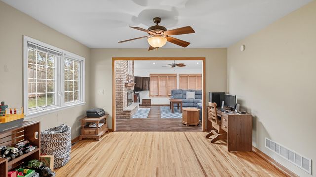 311 S Redwood Drive, Mankato, MN 56001