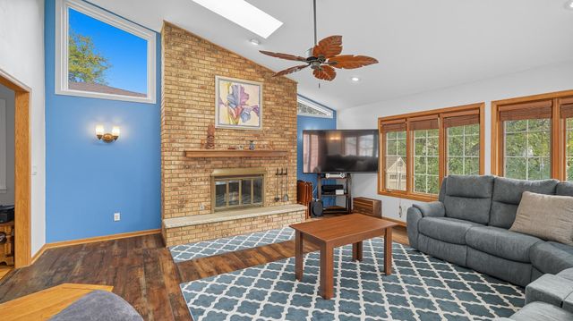 311 S Redwood Drive, Mankato, MN 56001