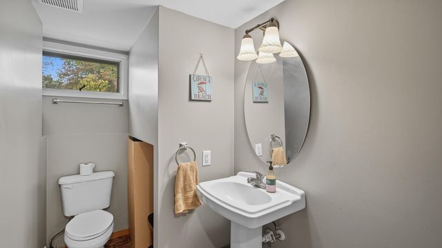 311 S Redwood Drive, Mankato, MN 56001