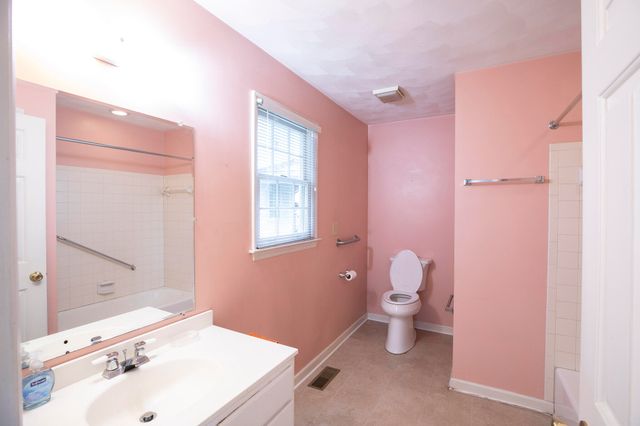 1818 Arlington RD, Roanoke, VA 24015