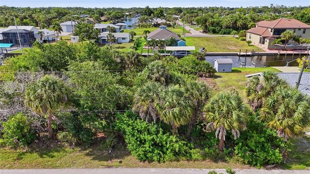 18318 VAN NUYS CIRCLE, Port Charlotte, FL 33948