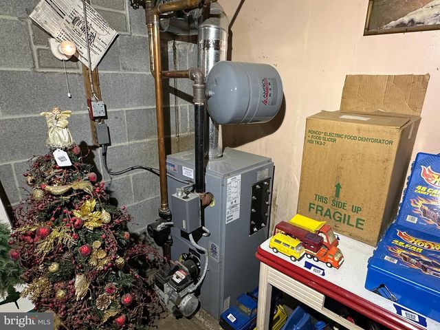 13823 DISTANT VIEW AVE, Maugansville, MD 21767