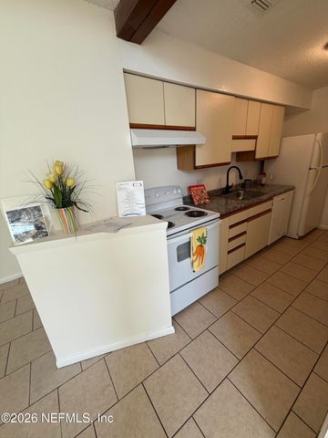 10711 WHISPERING WOODS Place 1, Jacksonville, FL 32246