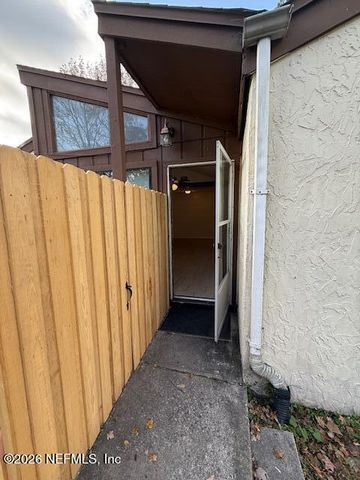 10711 WHISPERING WOODS Place 1, Jacksonville, FL 32246