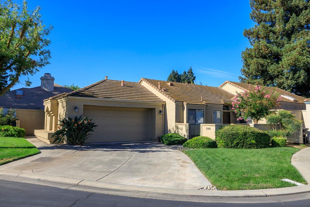 1005 Copper Bridge Ct, Modesto, CA 95355