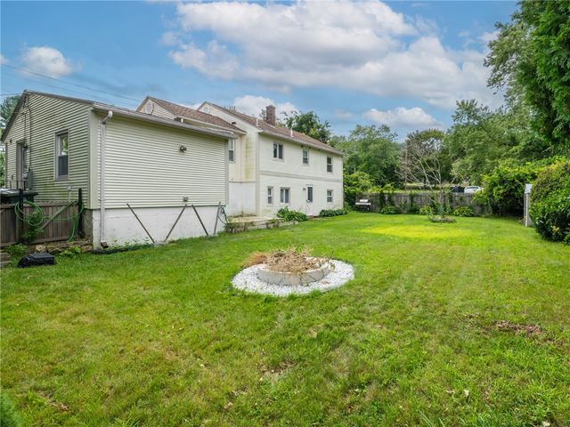 171 Tiogue Avenue, Coventry, RI 02816